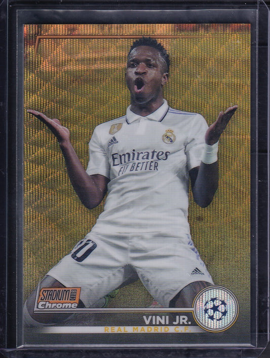 Vini jr. Gold Wave /25 Topps Stadium Club Chrome 2023